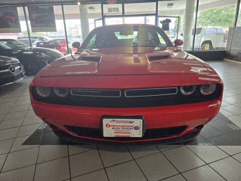 2015 Dodge Challenger SXT