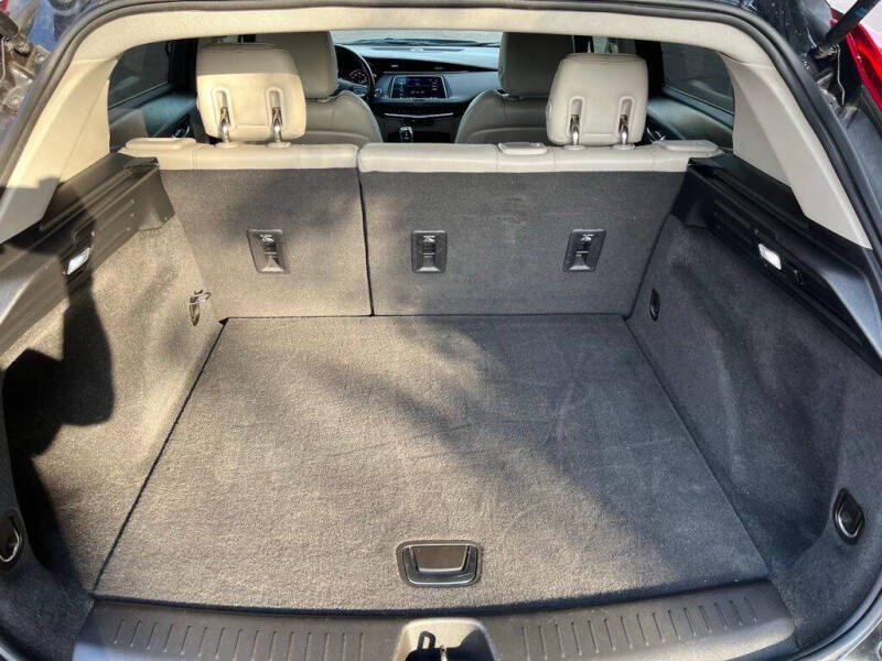 2020 Cadillac XT4 Luxury