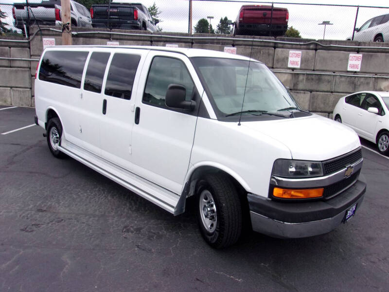 2016 Chevrolet Express LT 3500