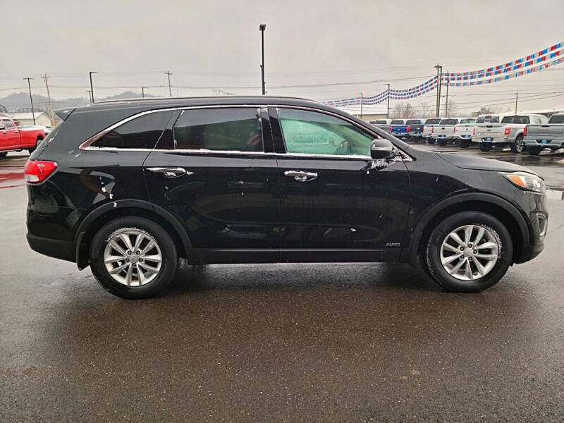 2018 Kia Sorento LX
