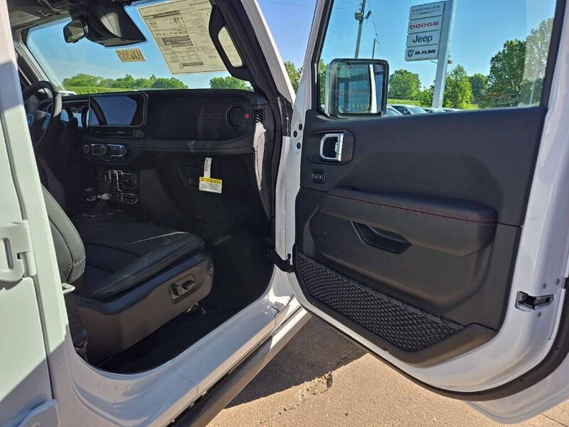2026 Jeep Gladiator Shadow Ops