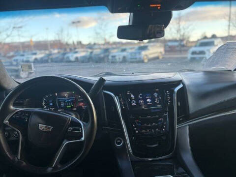 2017 Cadillac Escalade Platinum