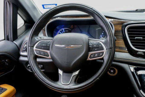 2022 Chrysler Pacifica Hybrid Pinnacle