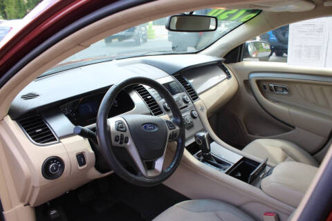 2014 Ford Taurus SEL