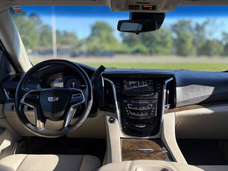 2019 Cadillac Escalade Luxury