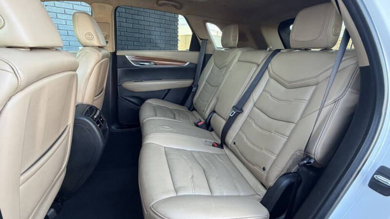 2017 Cadillac XT5 Platinum