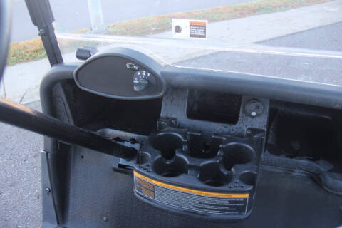 2020 E-Z-GO RXV ELiTE