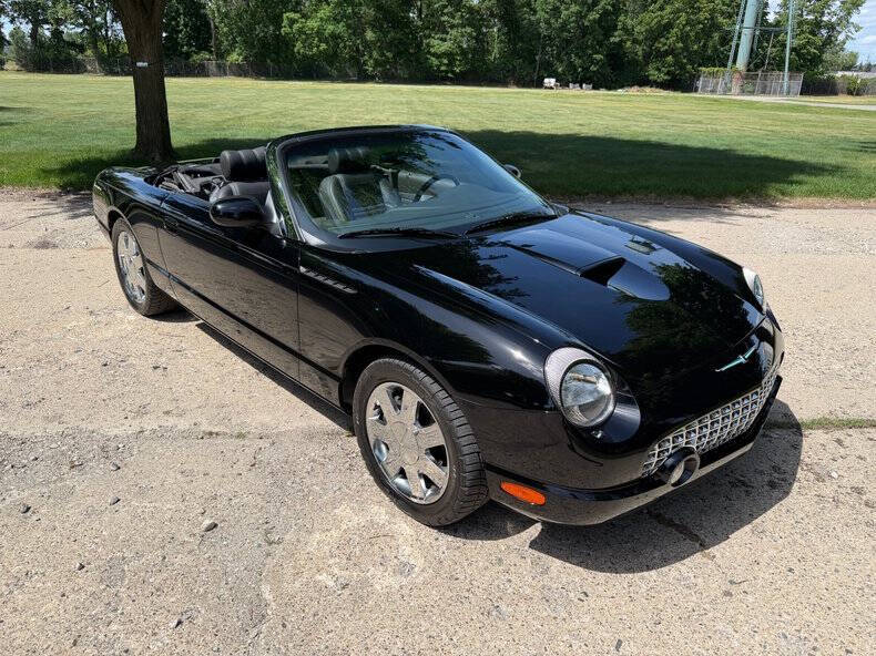 2002 Ford Thunderbird Deluxe