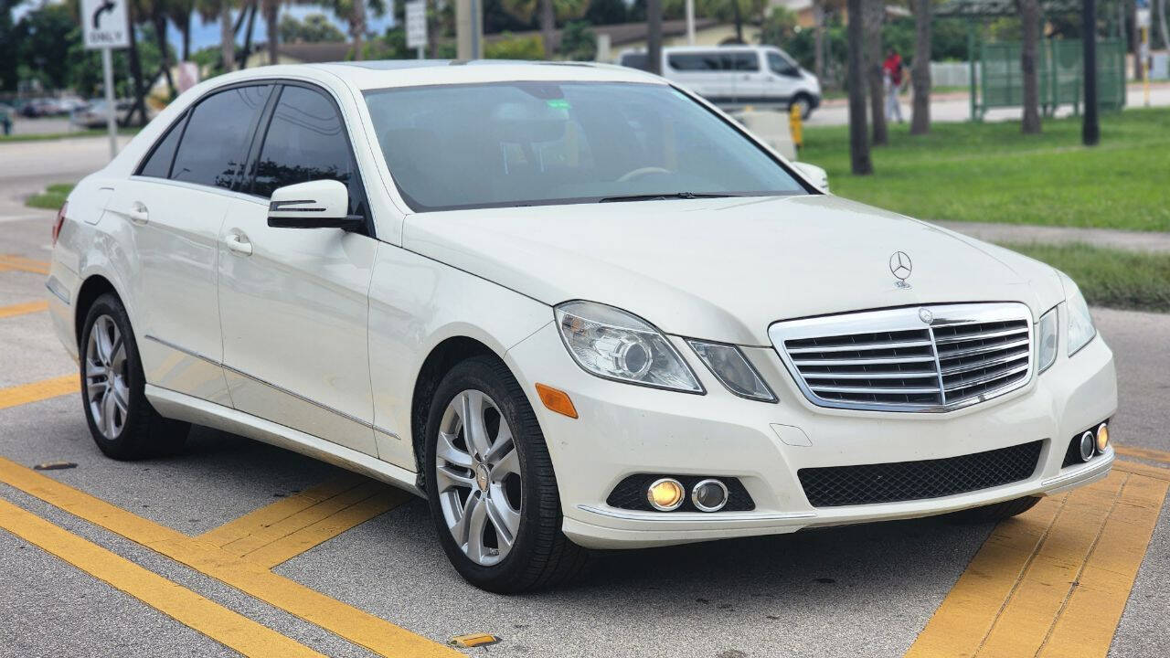 2010 MERCEDES-BENZ E-Class Sedan - $7,999