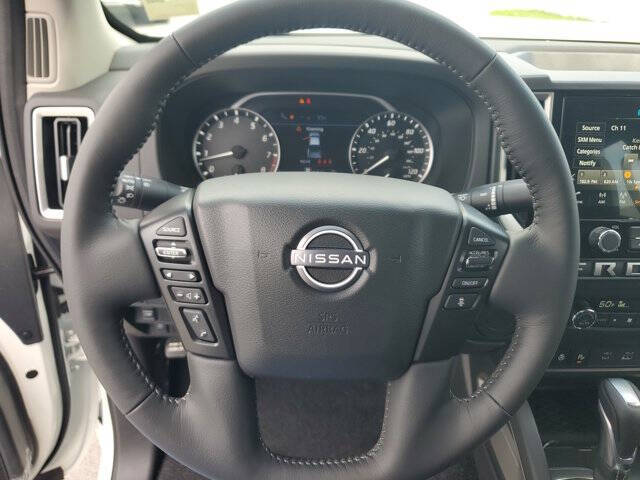 2025 Nissan Frontier SV