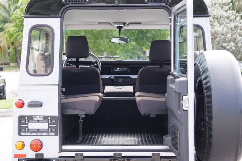 1991 Land Rover Defender