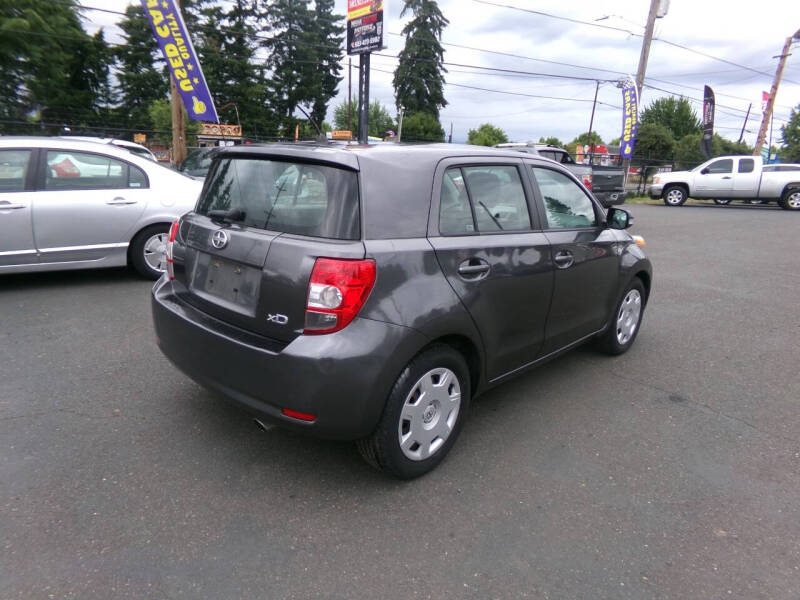 2009 Scion xD