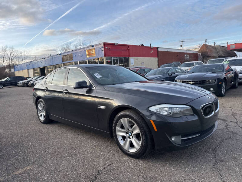 2012 BMW 5 Series 528i