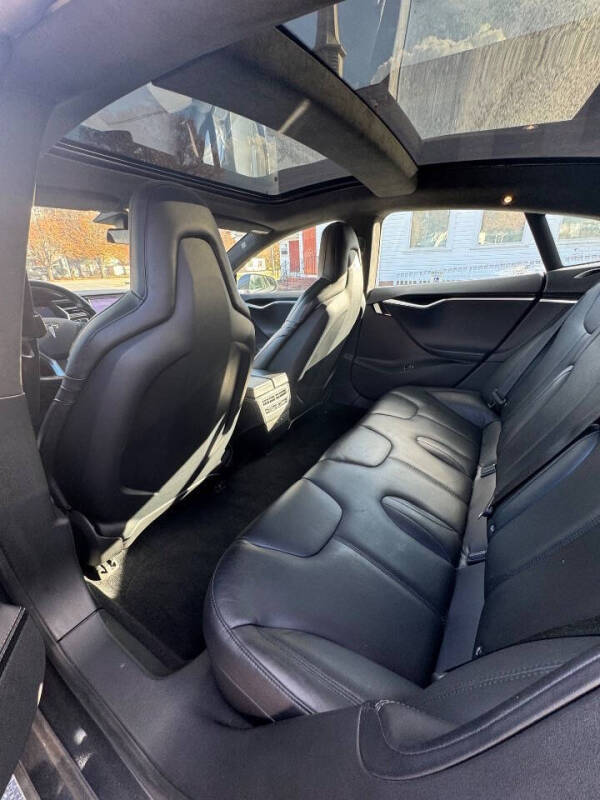 2016 Tesla Model S 75D