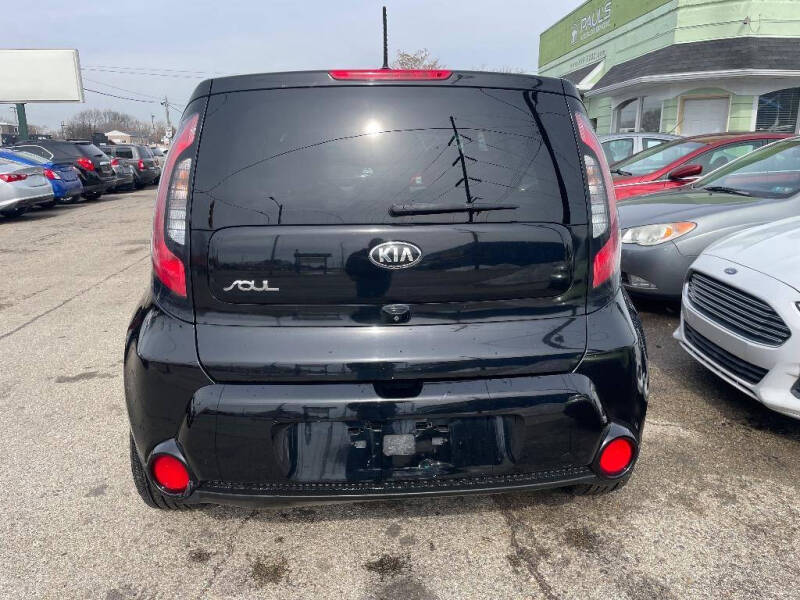 2016 Kia Soul +