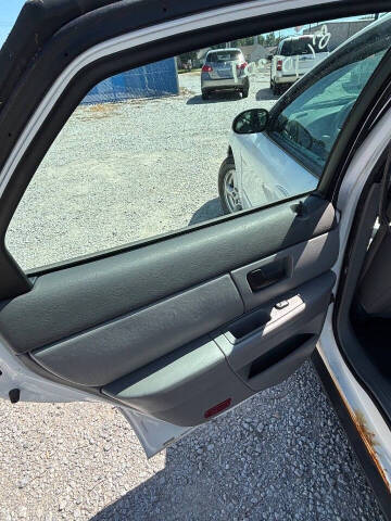 2003 Ford Taurus SES