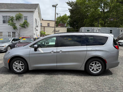 2020 Chrysler Voyager LXi