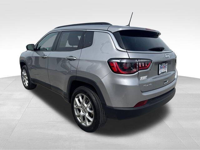 2022 Jeep Compass Latitude Lux