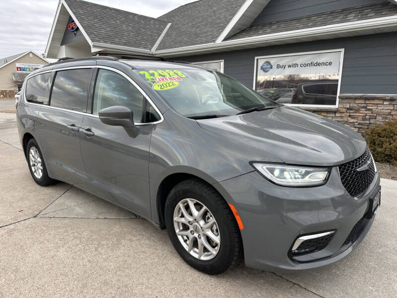 2022 Chrysler Pacifica for sale at Tim's Auto in Kearney NE