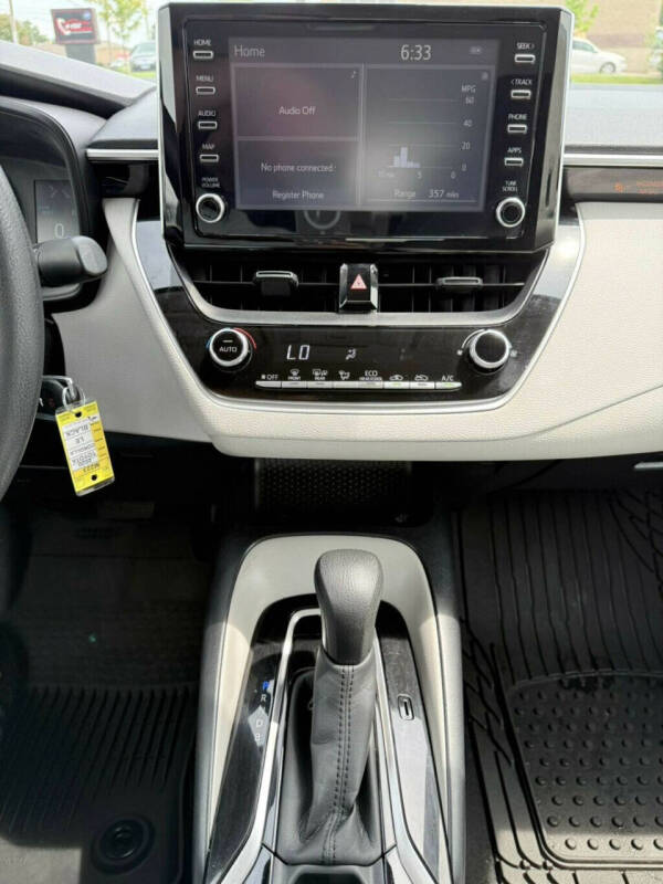 2020 Toyota Corolla LE