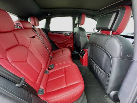 2022 Porsche Macan