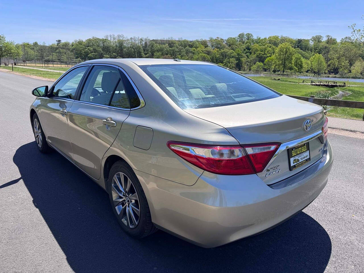 2015 Toyota Camry 35