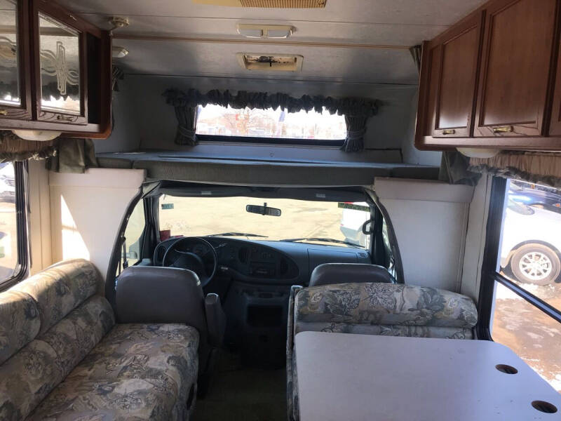 2002 Ford E-Series E-350 SD