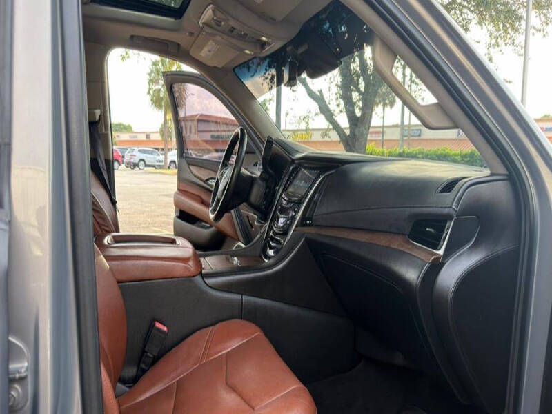 2017 Cadillac Escalade ESV Premium Luxury