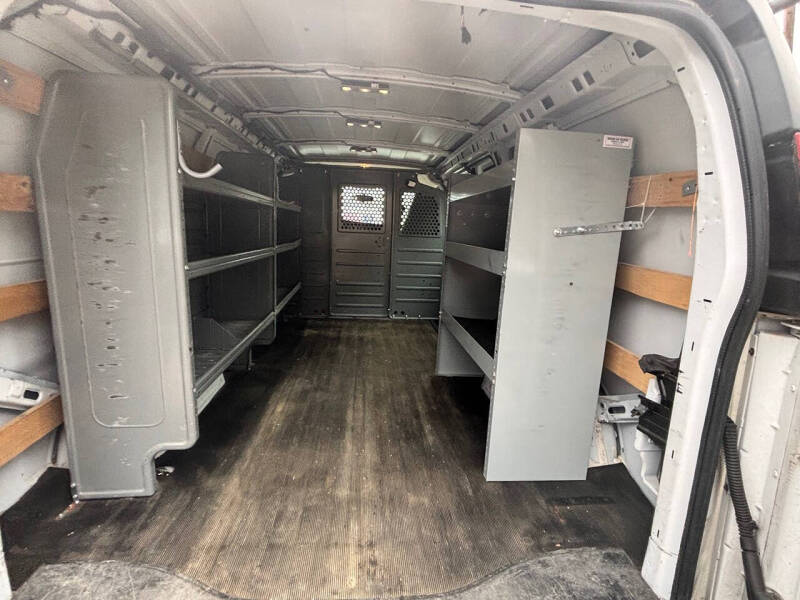 2017 GMC Savana 2500