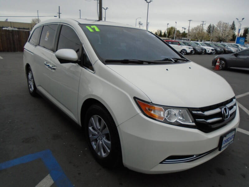 2017 Honda Odyssey for sale at Choice Auto & Truck in Sacramento CA