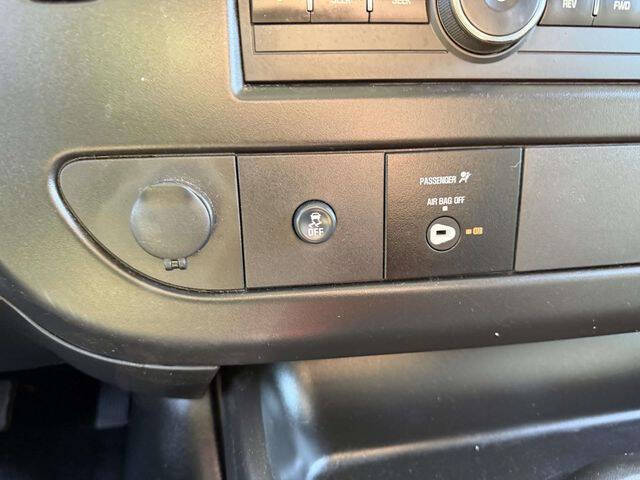 2024 Chevrolet Express 2500