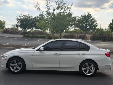 2014 BMW 3 Series 320i