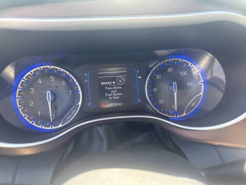 2017 Chrysler Pacifica Touring-L