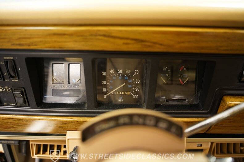 1989 Jeep Grand Wagoneer