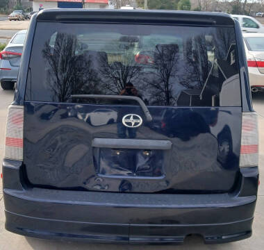 2005 Scion xB