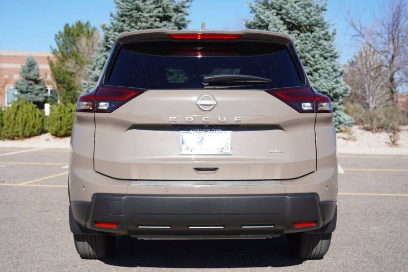 2025 Nissan Rogue SV