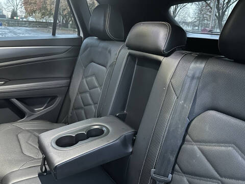 2024 Volkswagen Atlas Cross Sport SE 4Motion