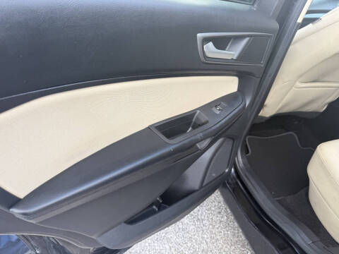 2016 Ford Edge SE