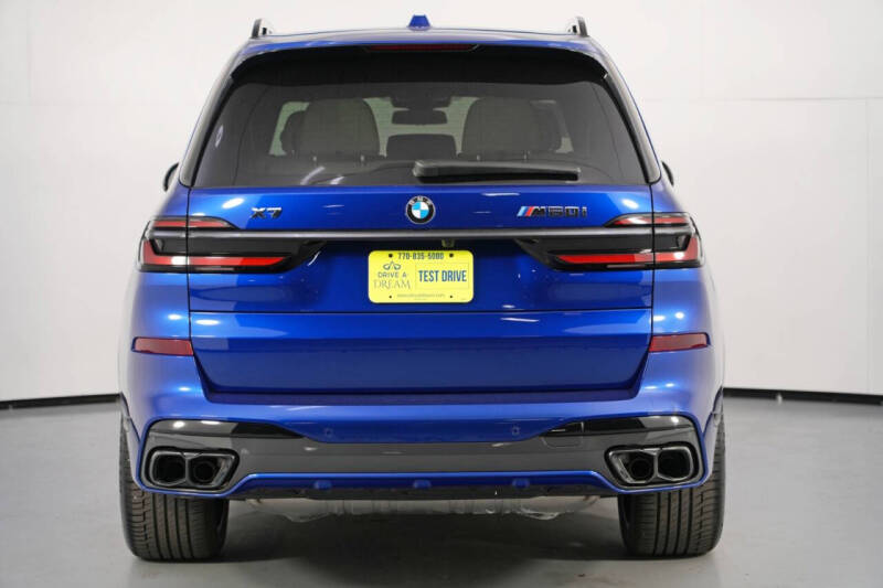 2024 BMW X7 M60i