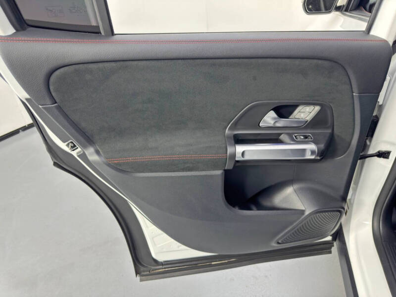 2021 Mercedes-Benz GLB GLB 250