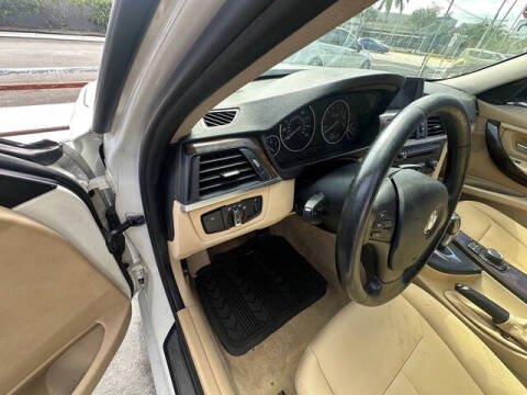 2015 BMW 3 Series 320i