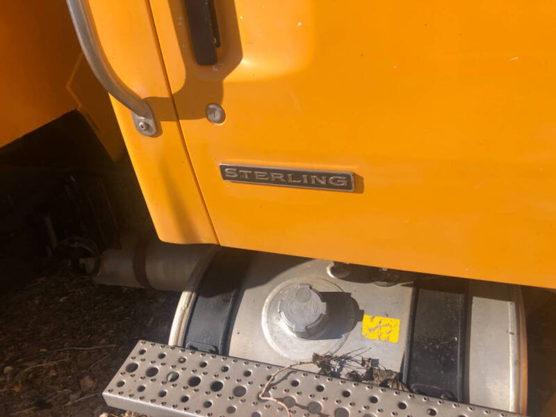 2005 Sterling LT7501