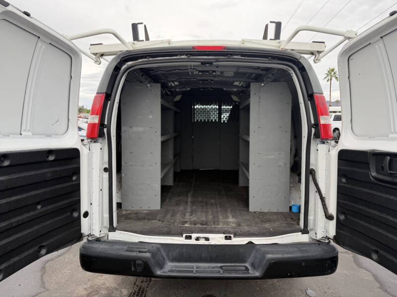 2017 Chevrolet Express 2500