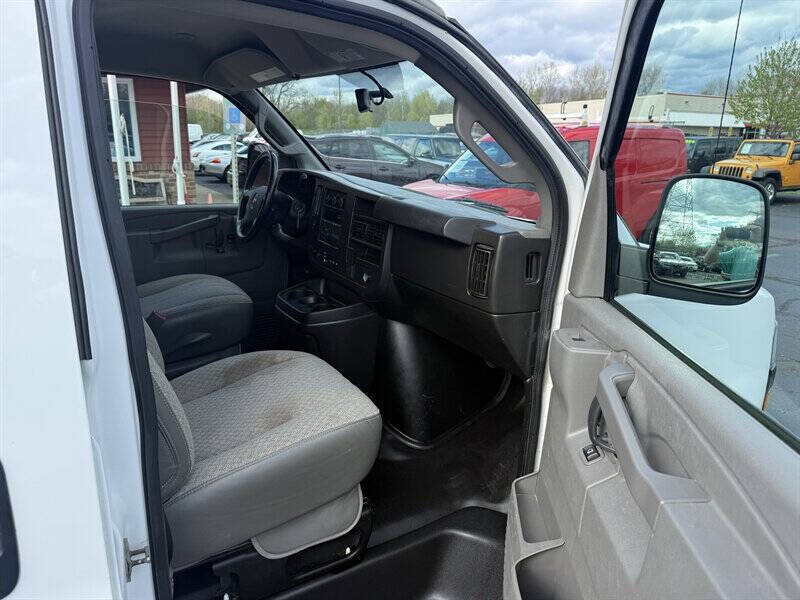 2021 Chevrolet Express 2500