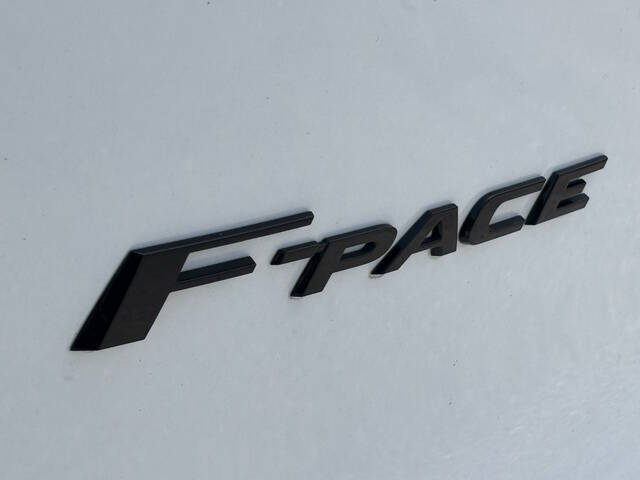2023 Jaguar F-PACE 15