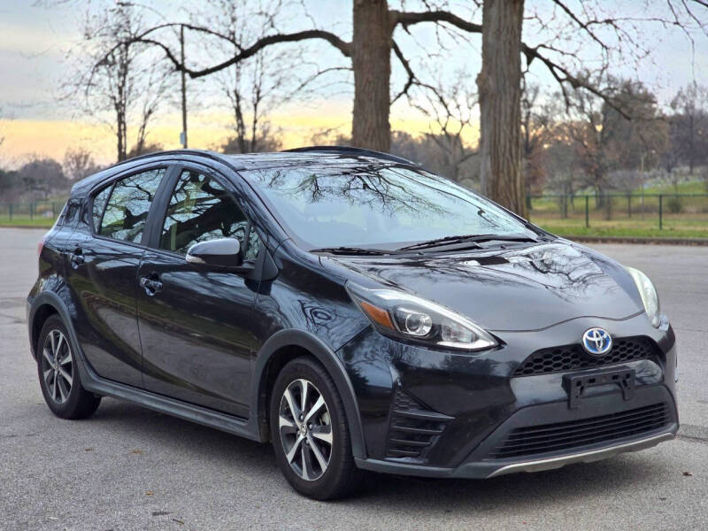 2018 Toyota Prius c Three photo 4