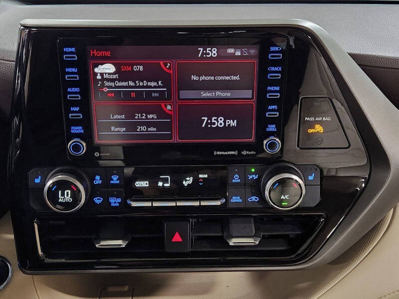 2022 Toyota Highlander XLE