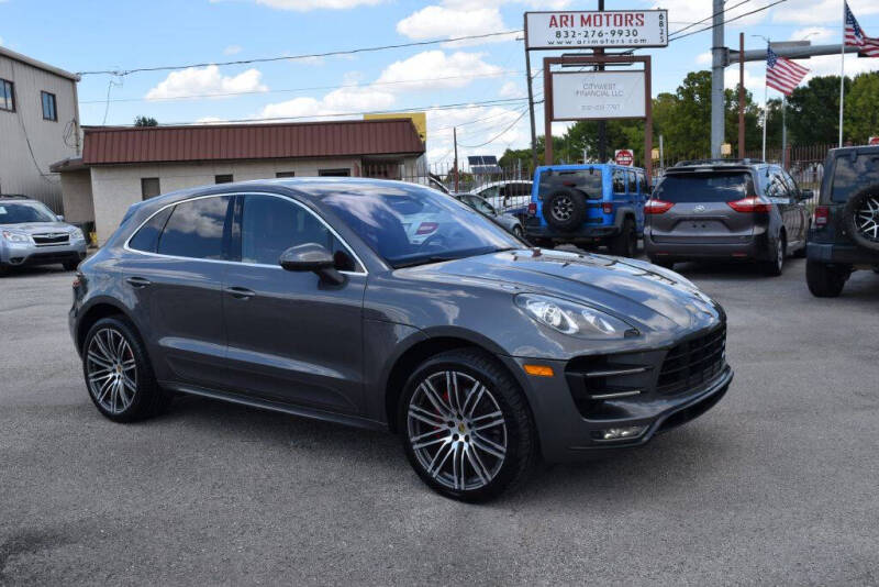 2015 Porsche Macan Turbo