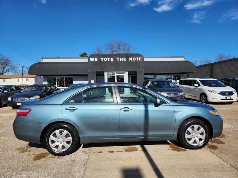 2009 Toyota Camry for sale at First Choice Auto Sales in Moline IL
