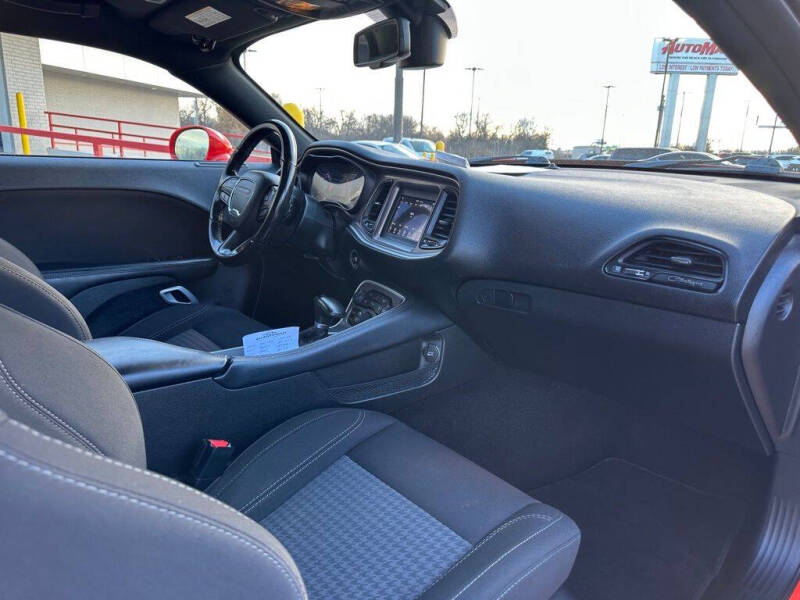 2021 Dodge Challenger SXT